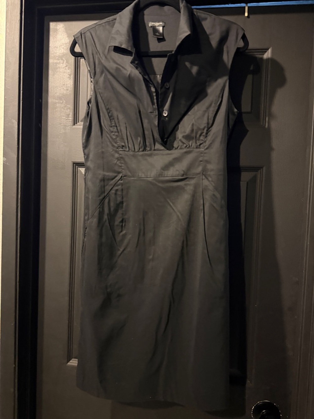 Ann Taylor Sleeveless Black Collared Sheath Dress